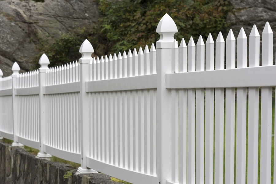 Common Vinyl Fence Installation Mistakes And How To Avoid Them in Santa Rosa, CA Common Vinyl Fence Installation Mistakes And How To Avoid Them in Santa Rosa, CA
